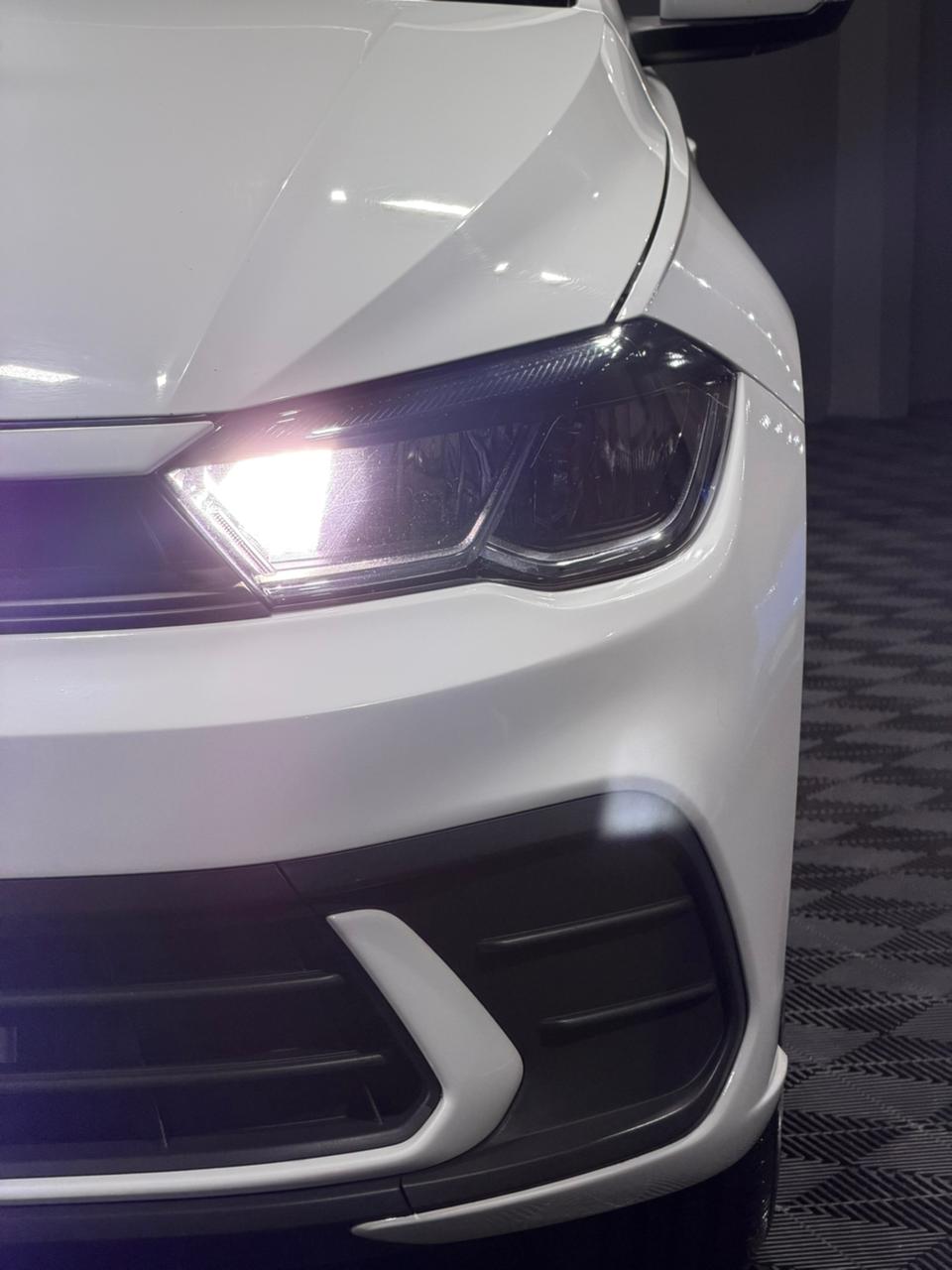 VW POLO COMFORTLINE 1.0 200 TSI — foto 2