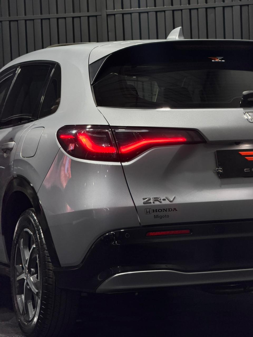 HONDA ZR-V TOURING 2.0 — foto 11