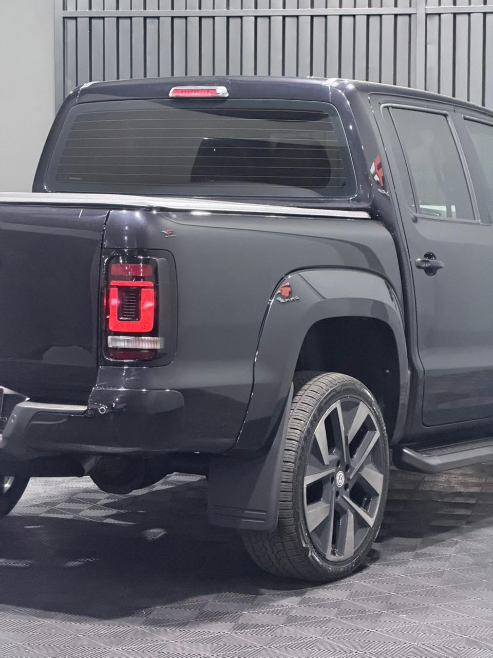 VW AMAROK 3.0 V6 HIGHLINE — foto 13