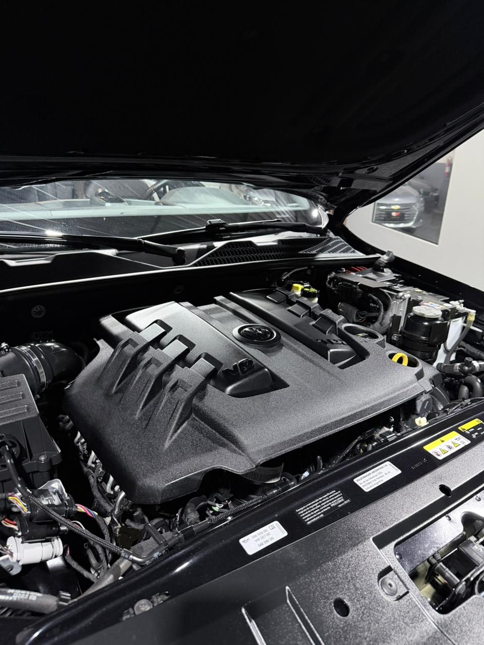 VW AMAROK 3.0 V6 HIGHLINE — foto 19