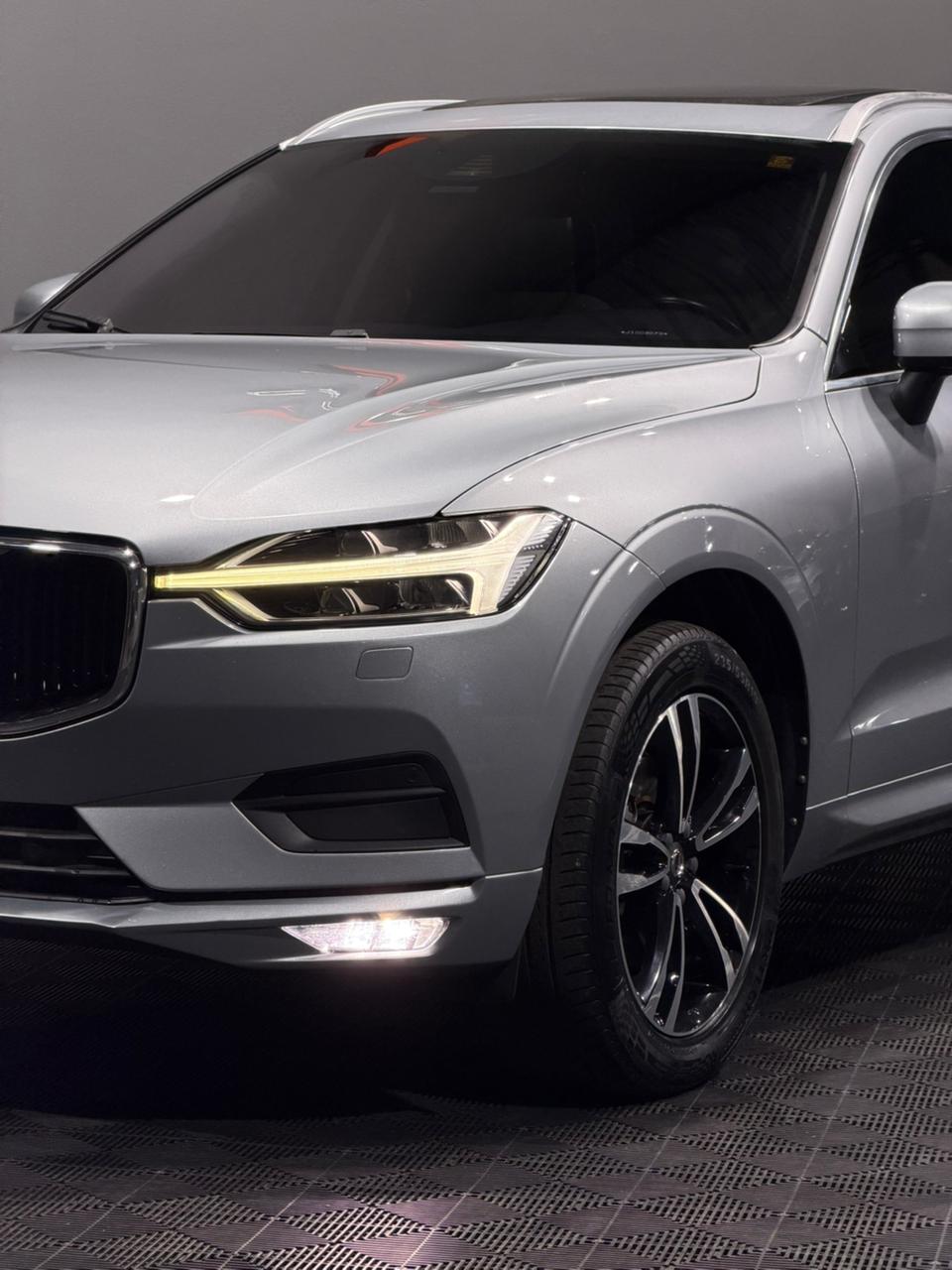 VOLVO XC60 T5 MOMENTUM 2.0 TURBO AWD — foto 5