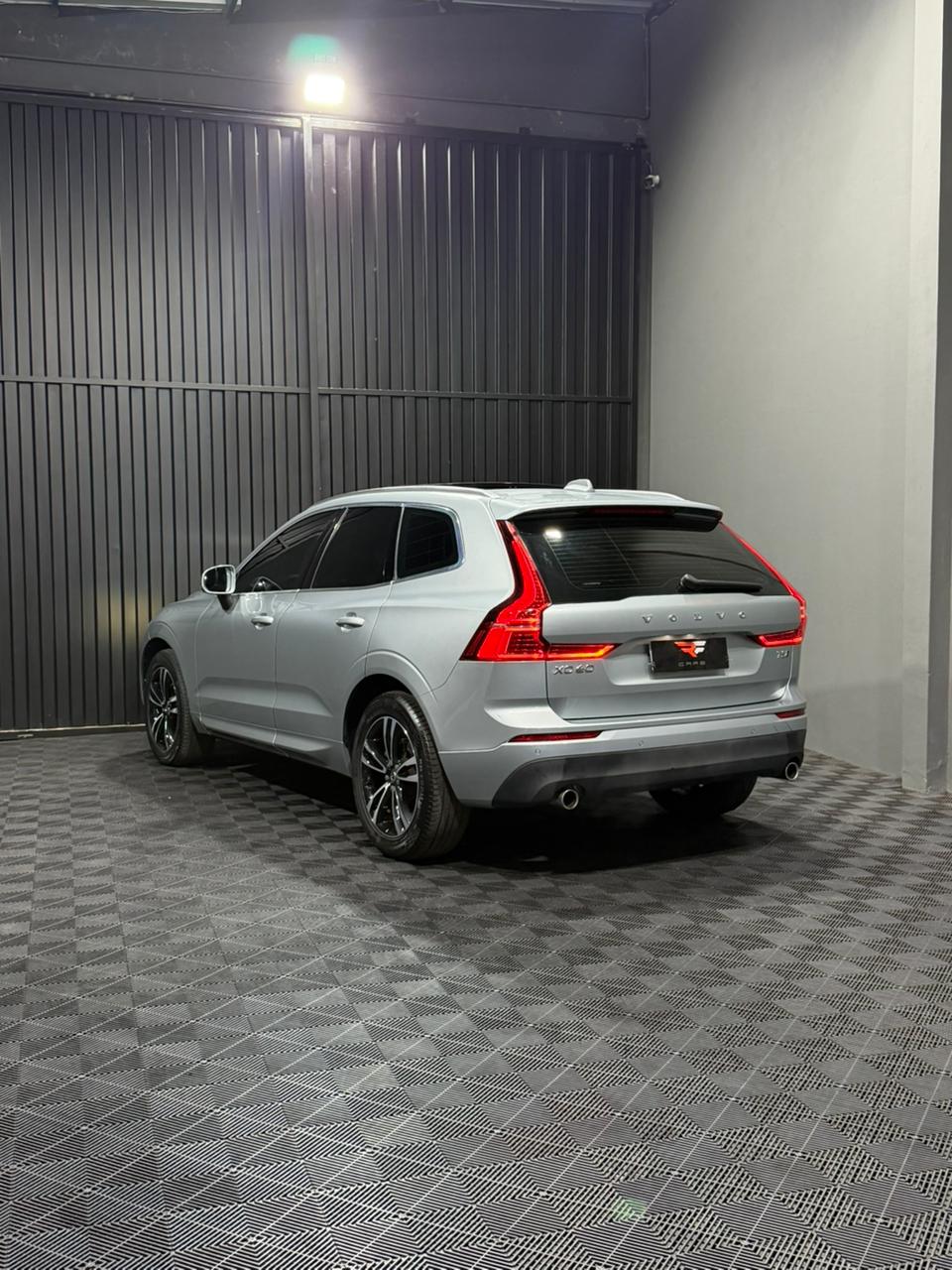 VOLVO XC60 T5 MOMENTUM 2.0 TURBO AWD — foto 8