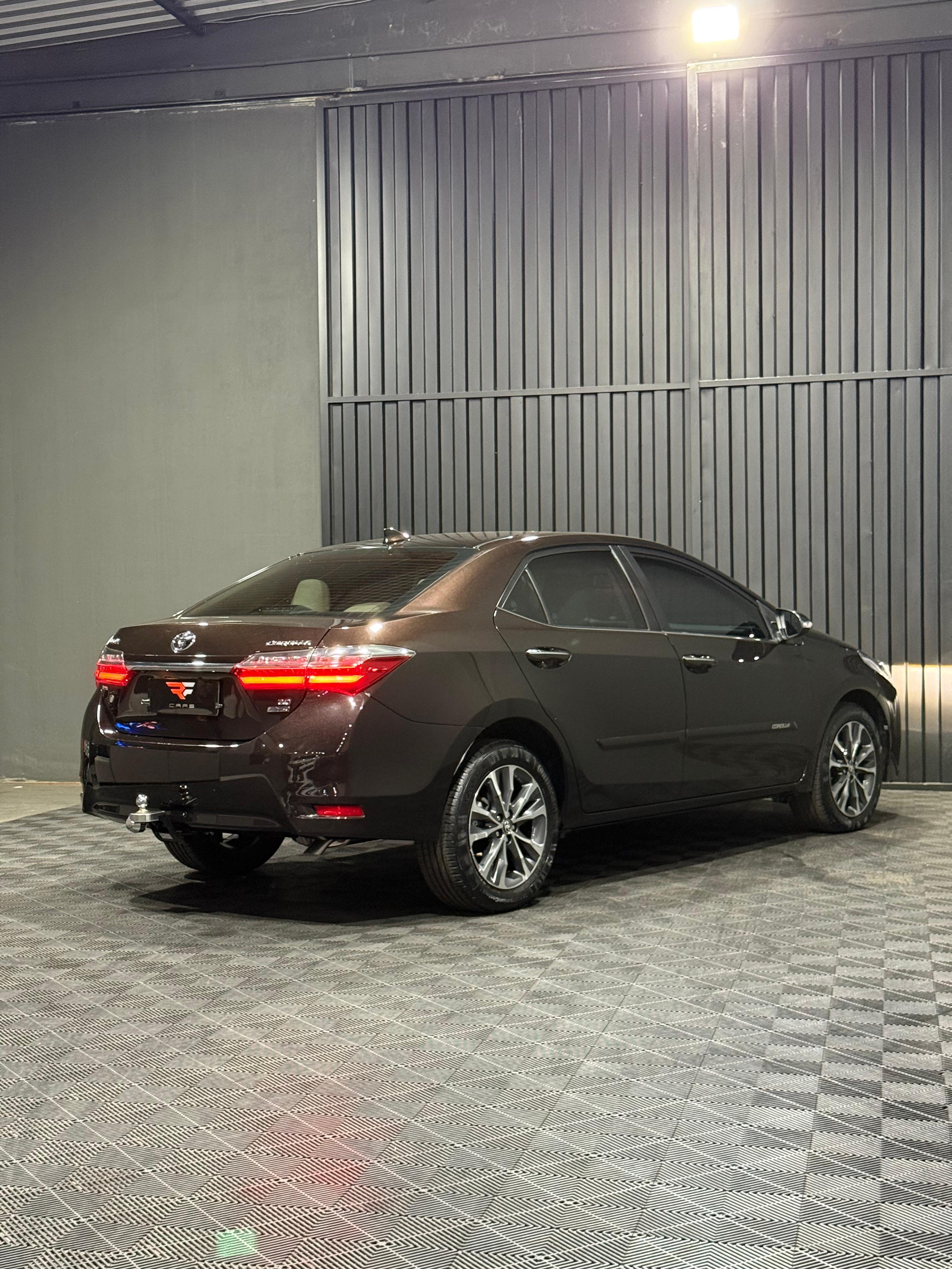 TOYOTA COROLLA ALTIS 2.0 FLEX — foto 14