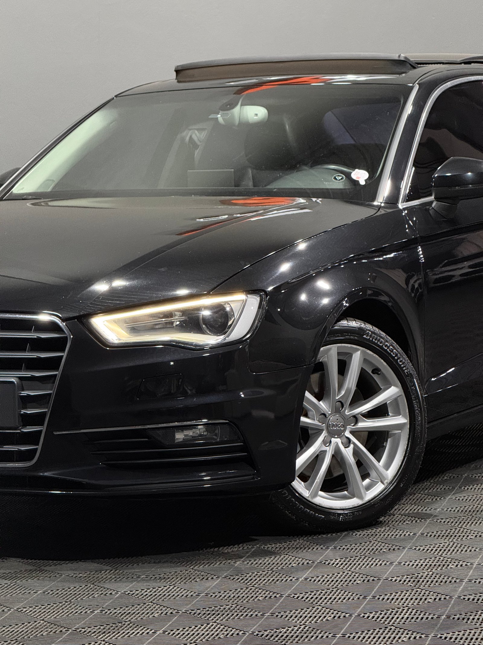 AUDI A3 SEDAN AMBITION 1.8 TFSI — foto 2