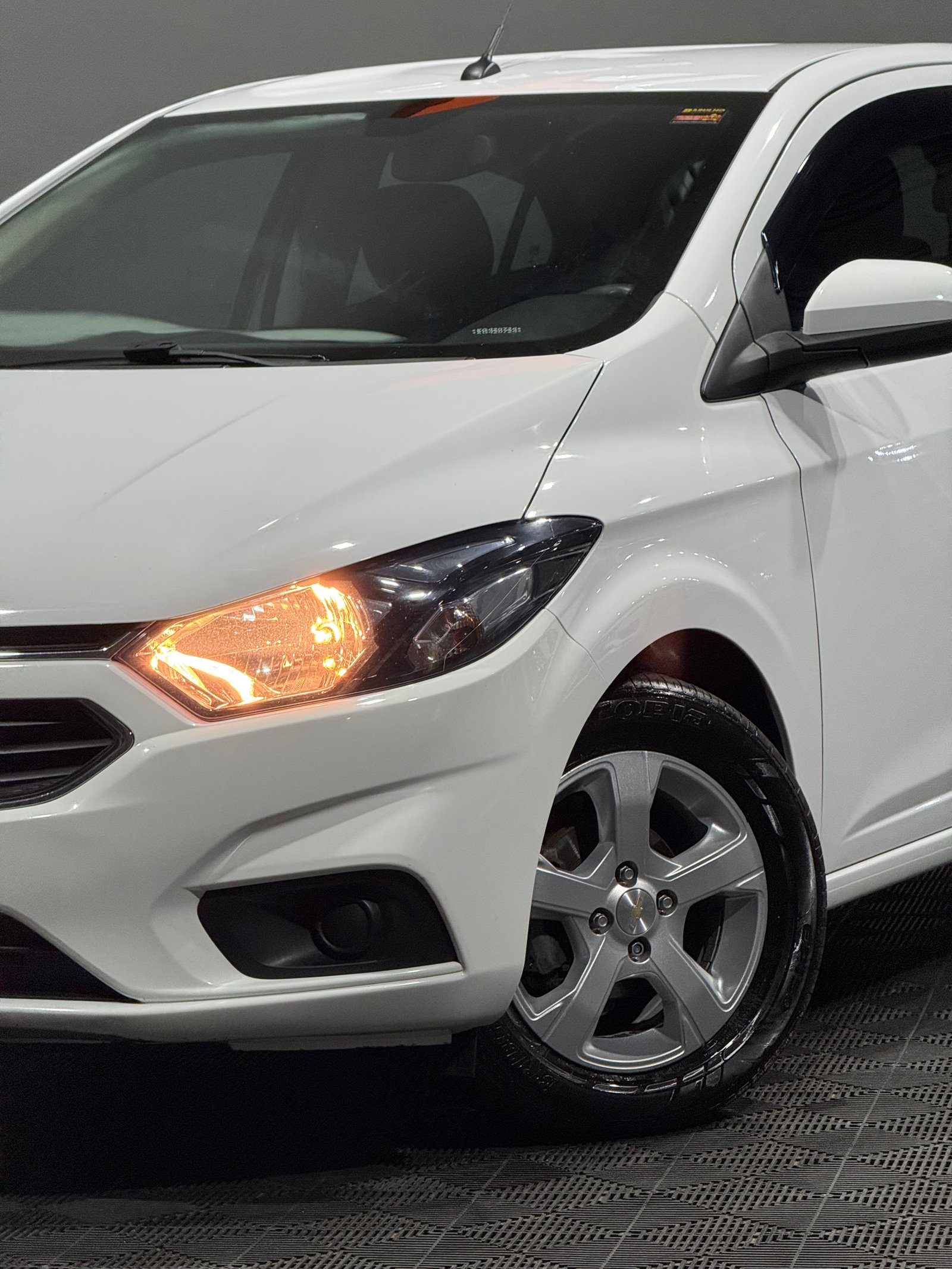 CHEVROLET ONIX LT 1.4 — foto 2