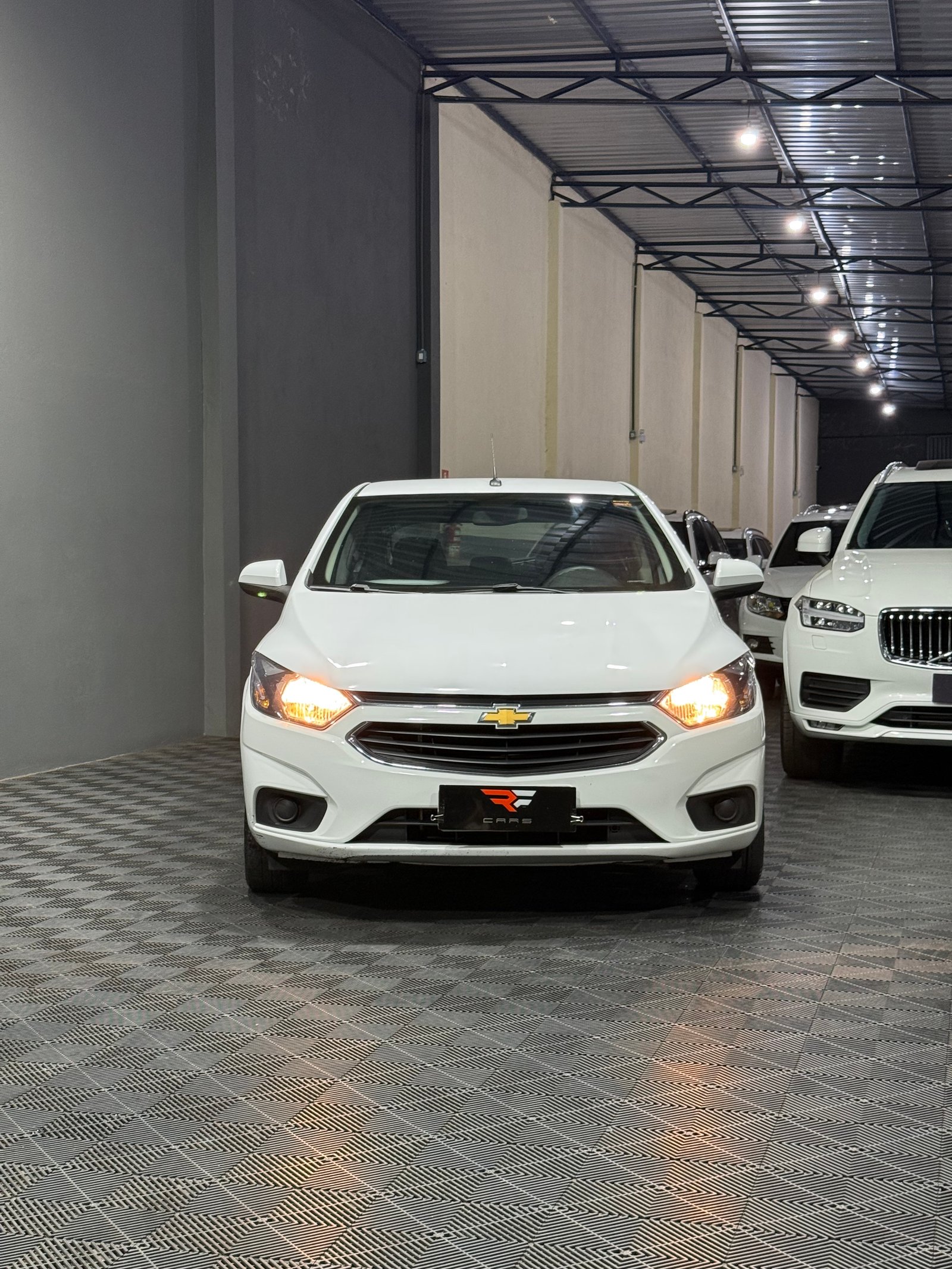 CHEVROLET ONIX LT 1.4 — foto 8