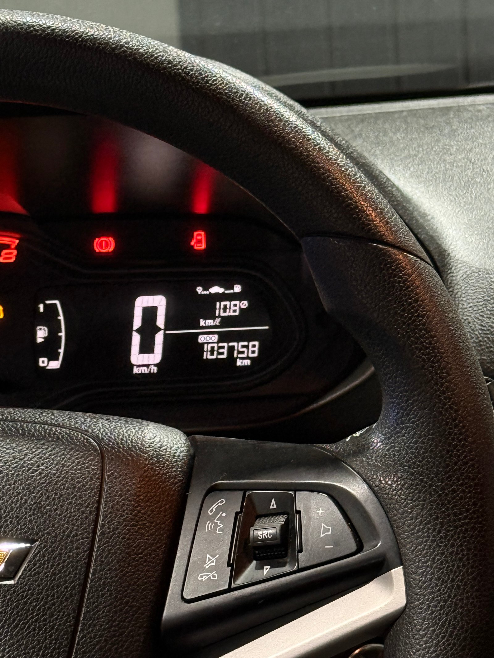 CHEVROLET ONIX LT 1.4 — foto 11