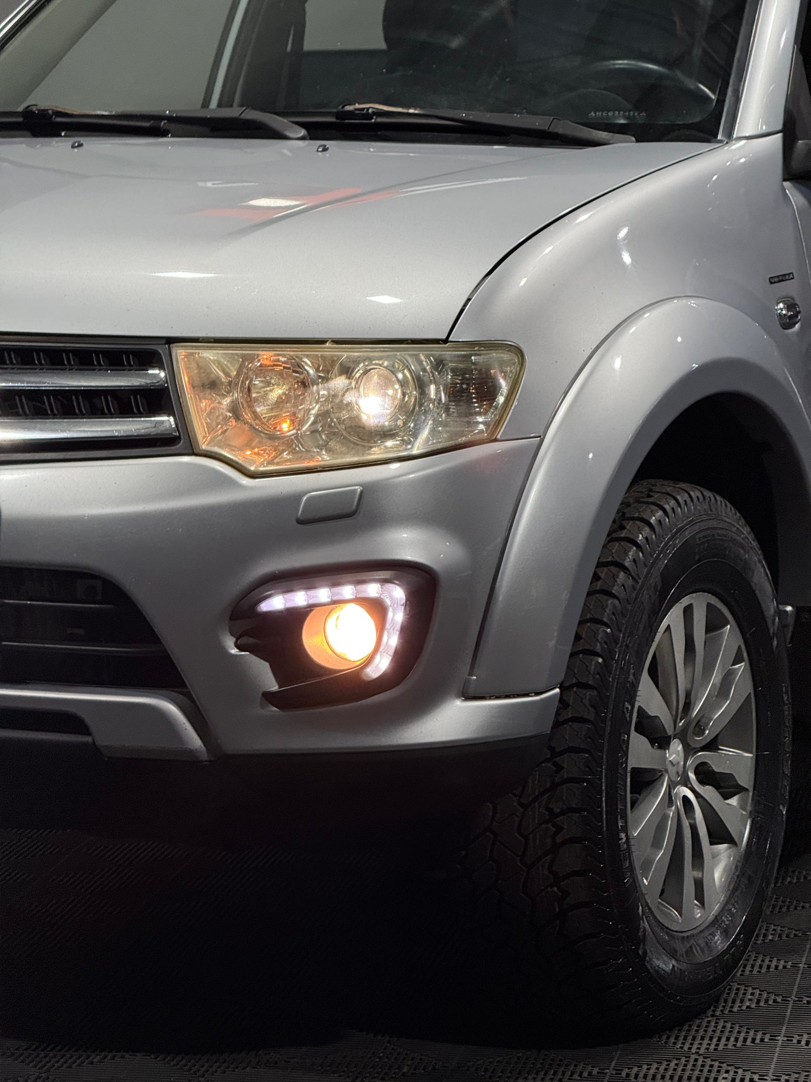 MITSUBISHI PAJERO HPE 3.5 V6 4x4 — foto 12