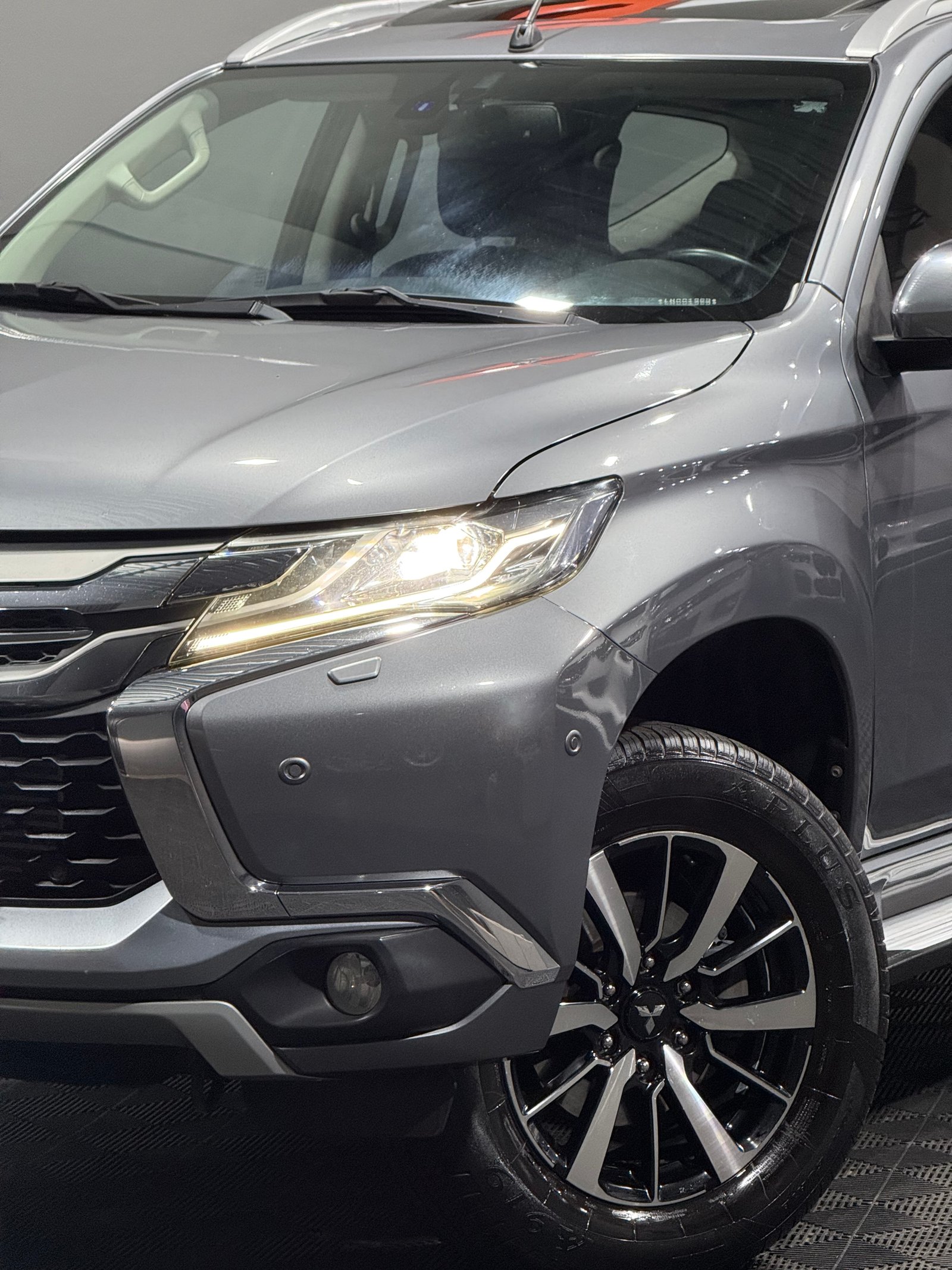 MITSUBISHI PAJERO SPORT HPE 2.4 TURBO DIESEL 4x4 — foto 2