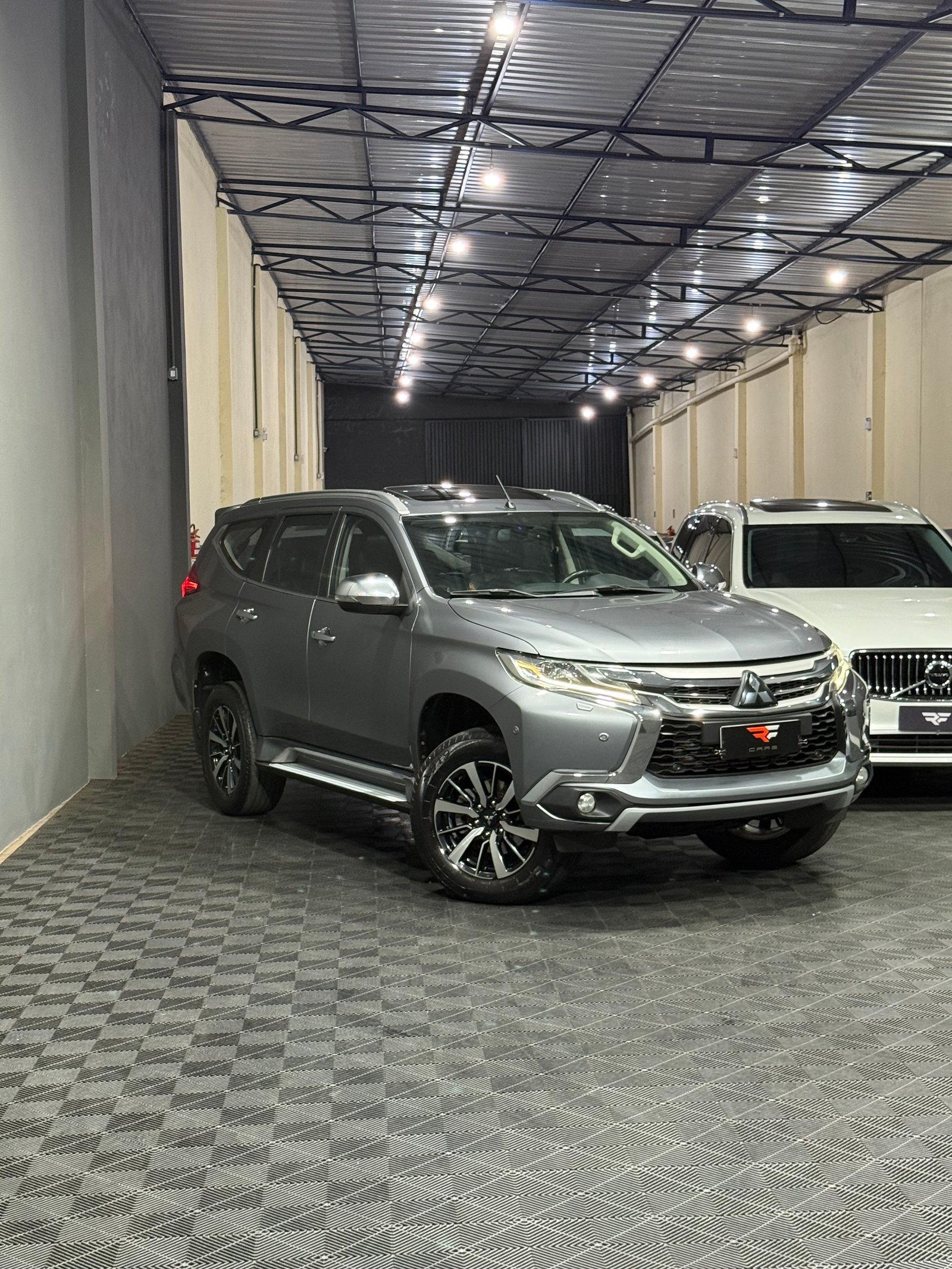 MITSUBISHI PAJERO SPORT HPE 2.4 TURBO DIESEL 4x4 — foto 7