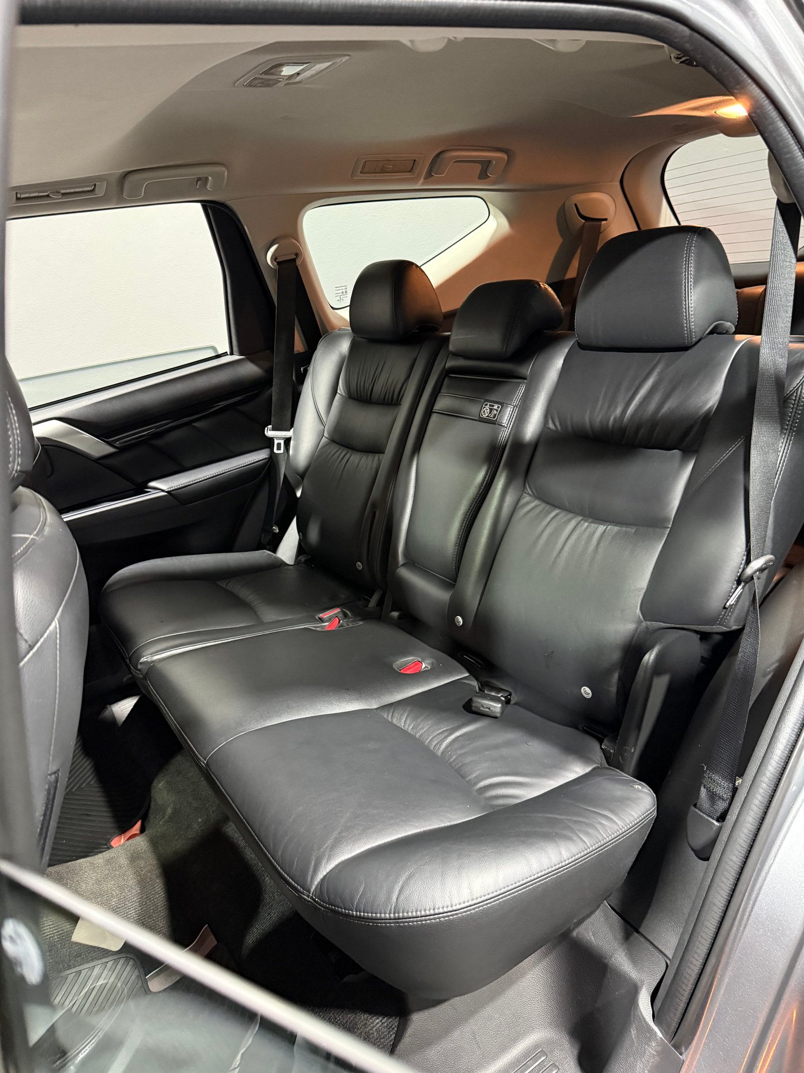 MITSUBISHI PAJERO SPORT HPE 2.4 TURBO DIESEL 4x4 — foto 14