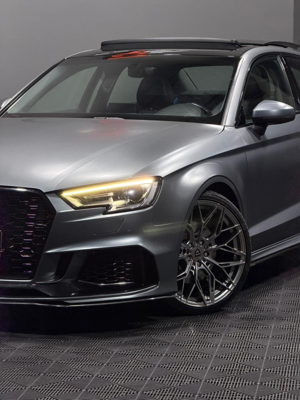 AUDI A3 PERFORMANCE BLACK 2.0 — foto 3