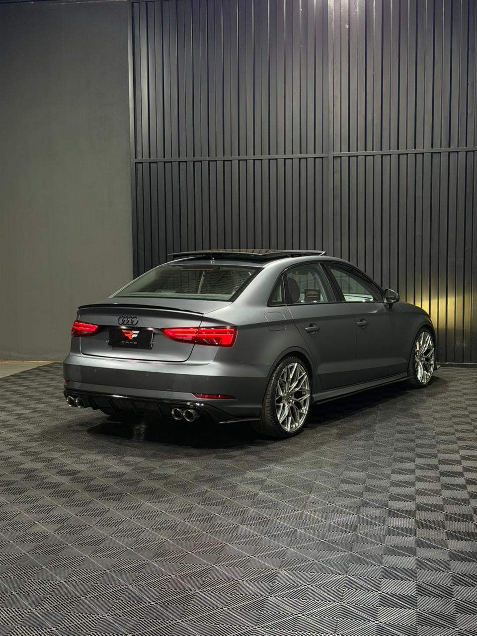 AUDI A3 PERFORMANCE BLACK 2.0 — foto 13
