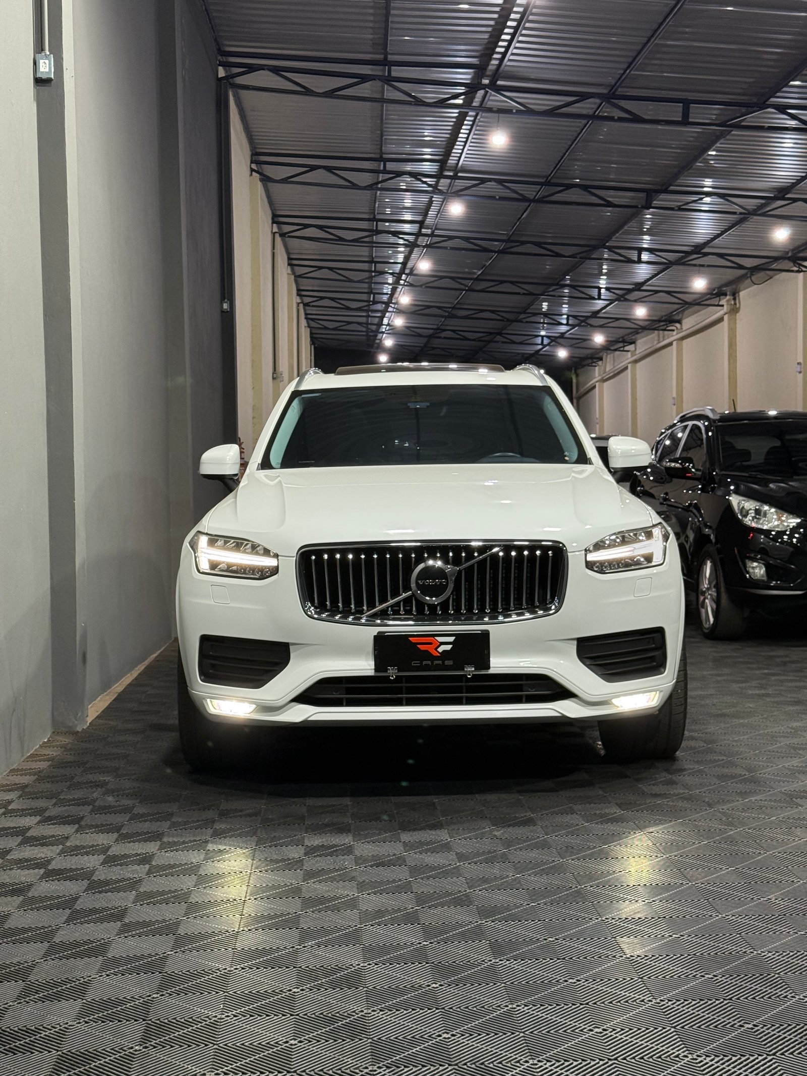 VOLVO XC90 T6 MOMENTUM — foto 8