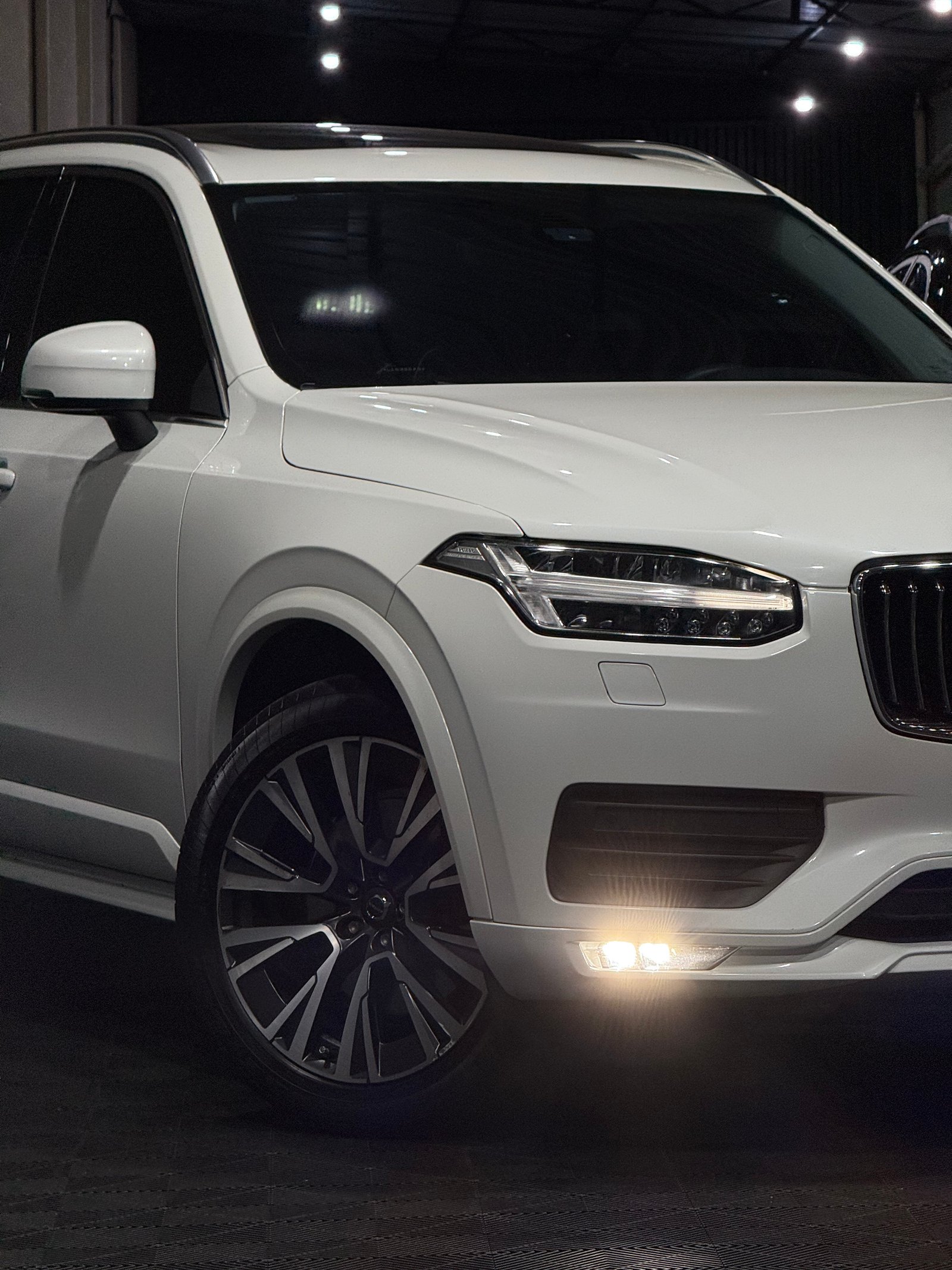 VOLVO XC90 T6 MOMENTUM — foto 19