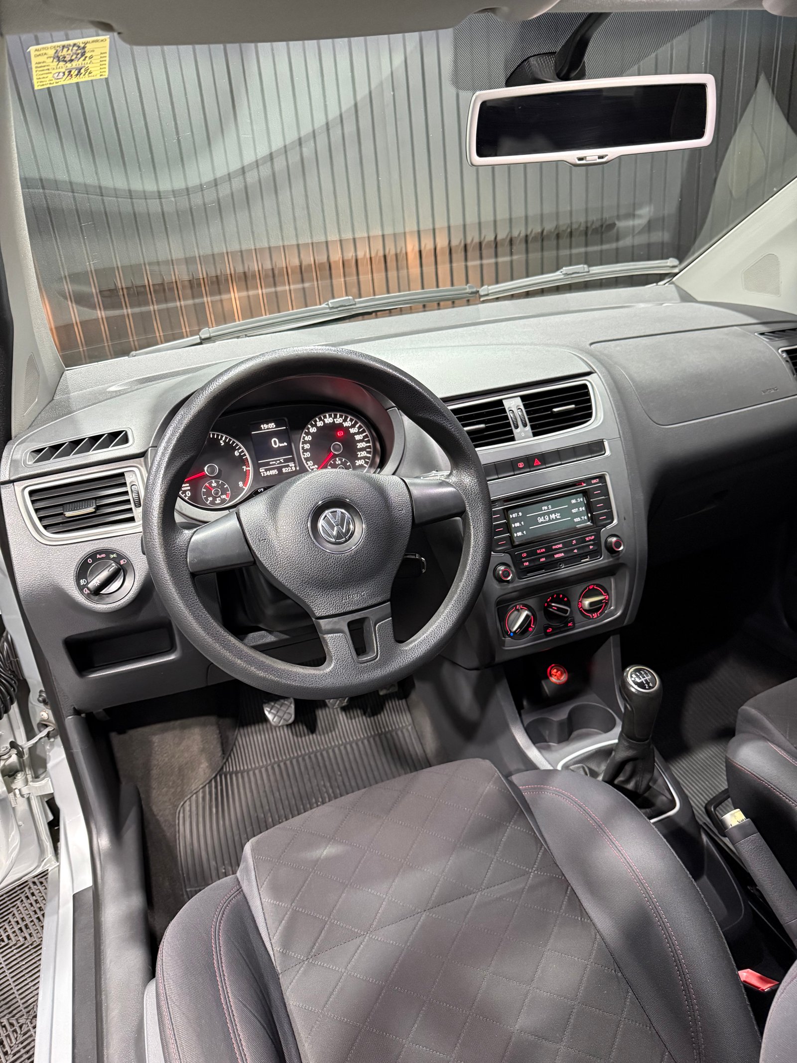 VW SPACEFOX HIGHLINE — foto 10