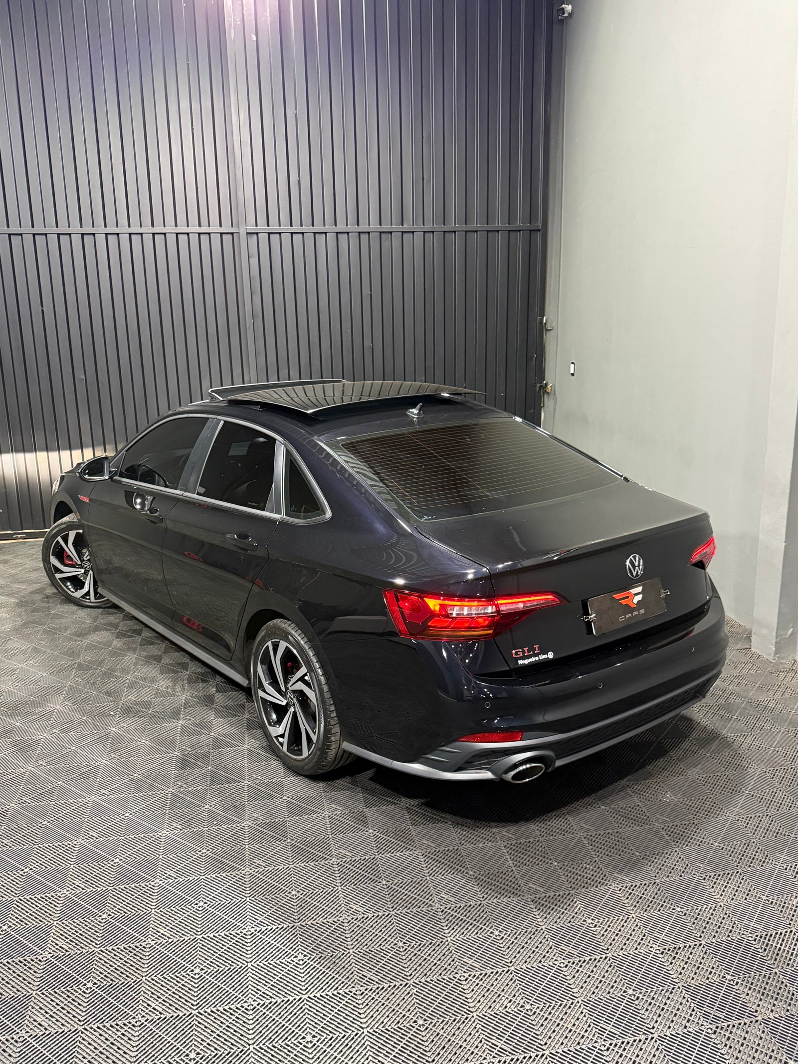 VW JETTA GLI 350 2.0 TSI — foto 17