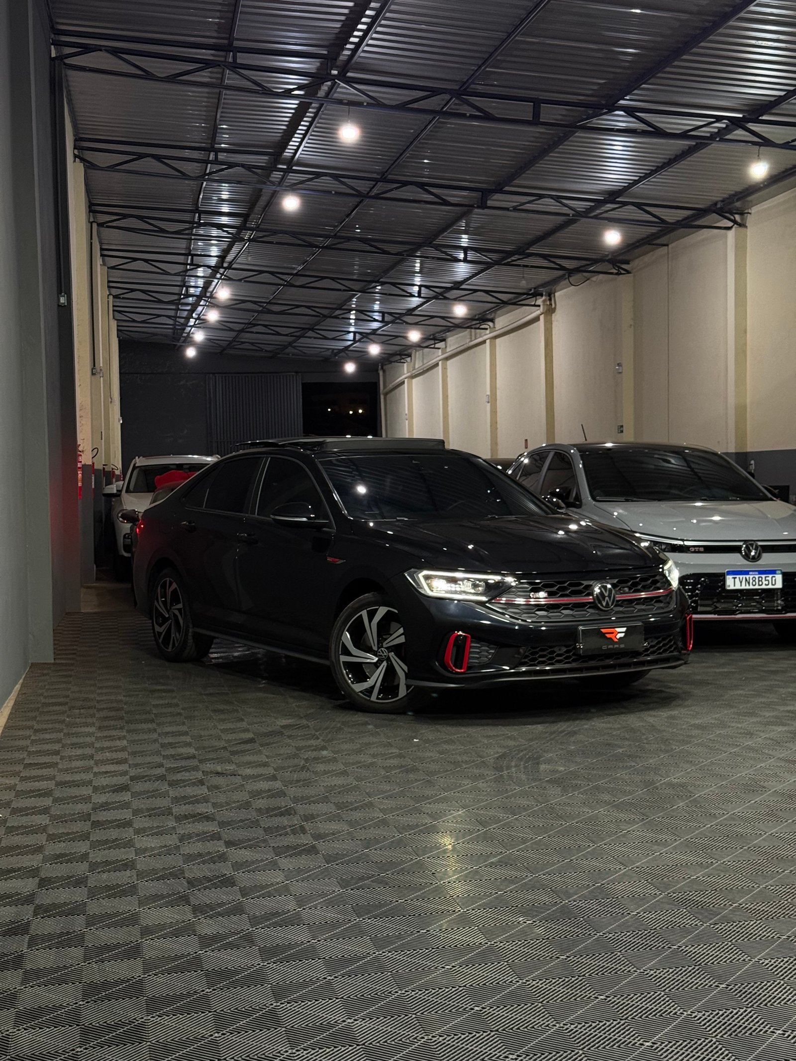 VW JETTA GLI 350 2.0 TSI — foto 18