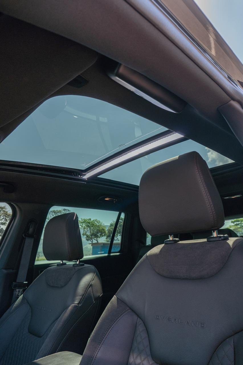 JEEP COMMANDER OVERLAND 2.0 HURRICANE 4X4 — foto 29