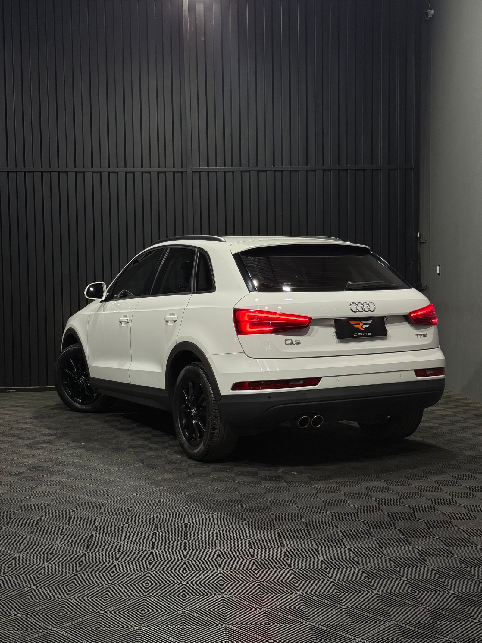 AUDI Q3 1.4 TFSI — foto 17