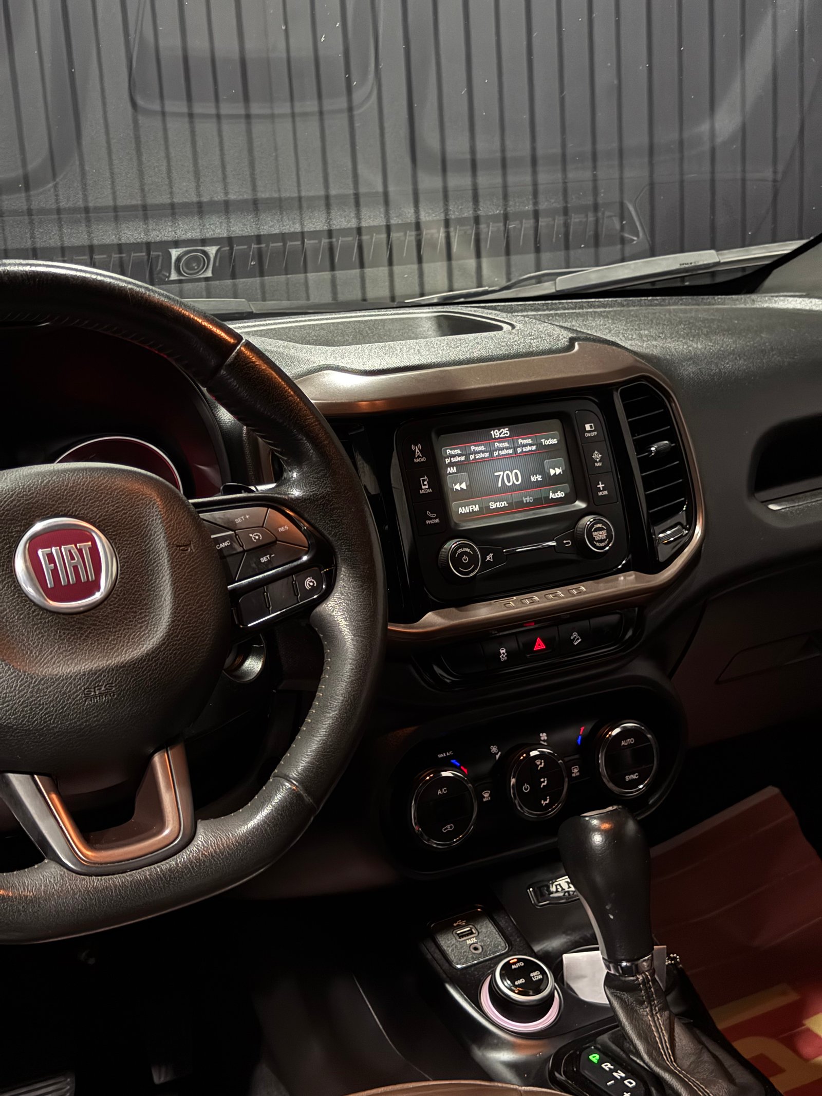 FIAT TORO RANCH 2.0 TURBO DIESEL 4X4 — foto 11