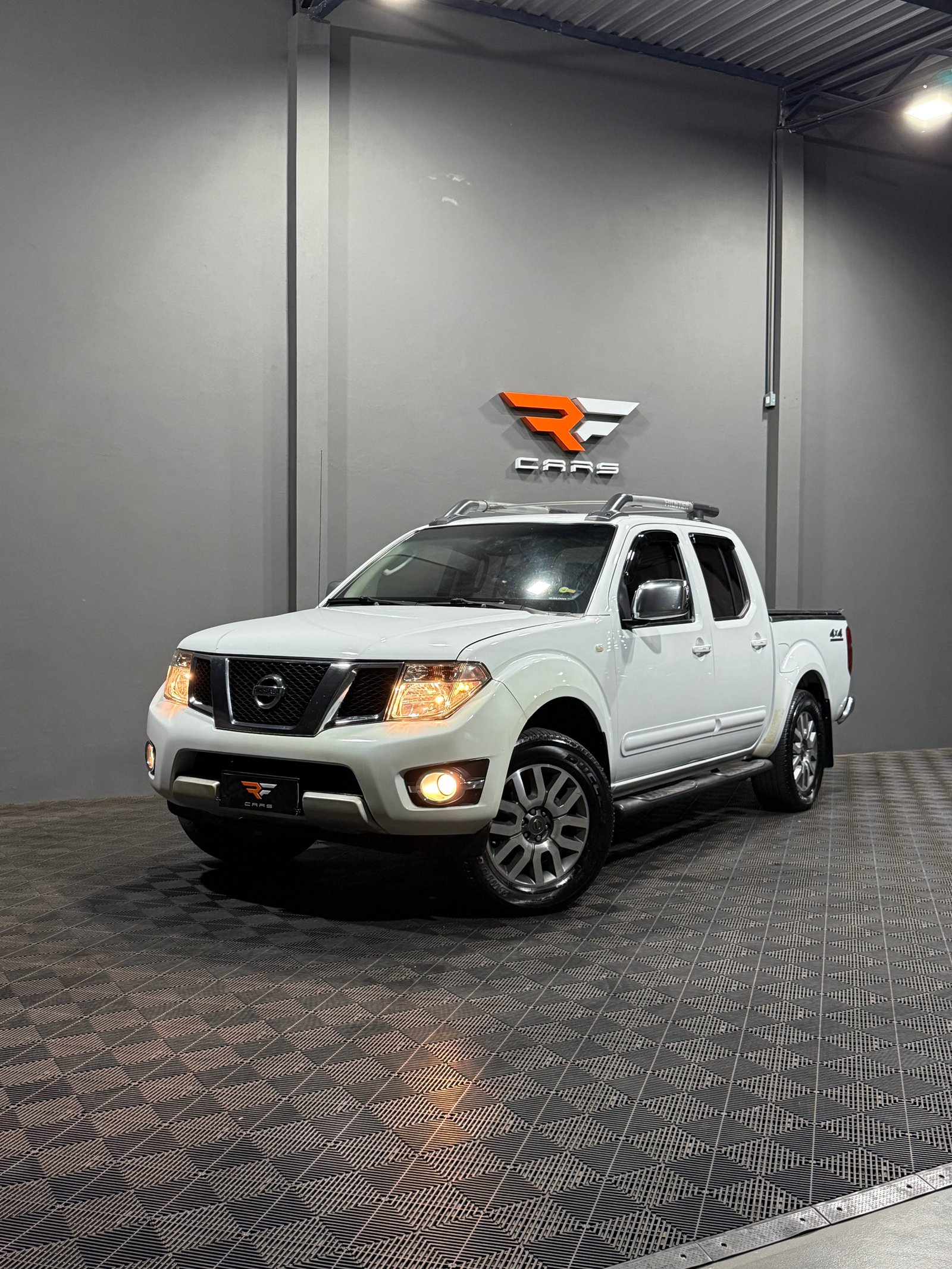 Nissan NISSAN FRONTIER SL CD 2.5 TURBO DIESEL 4X4 2014
