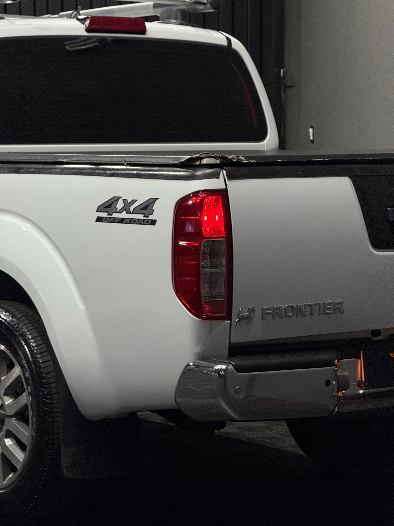 NISSAN FRONTIER SL CD 2.5 TURBO DIESEL 4X4 — foto 4