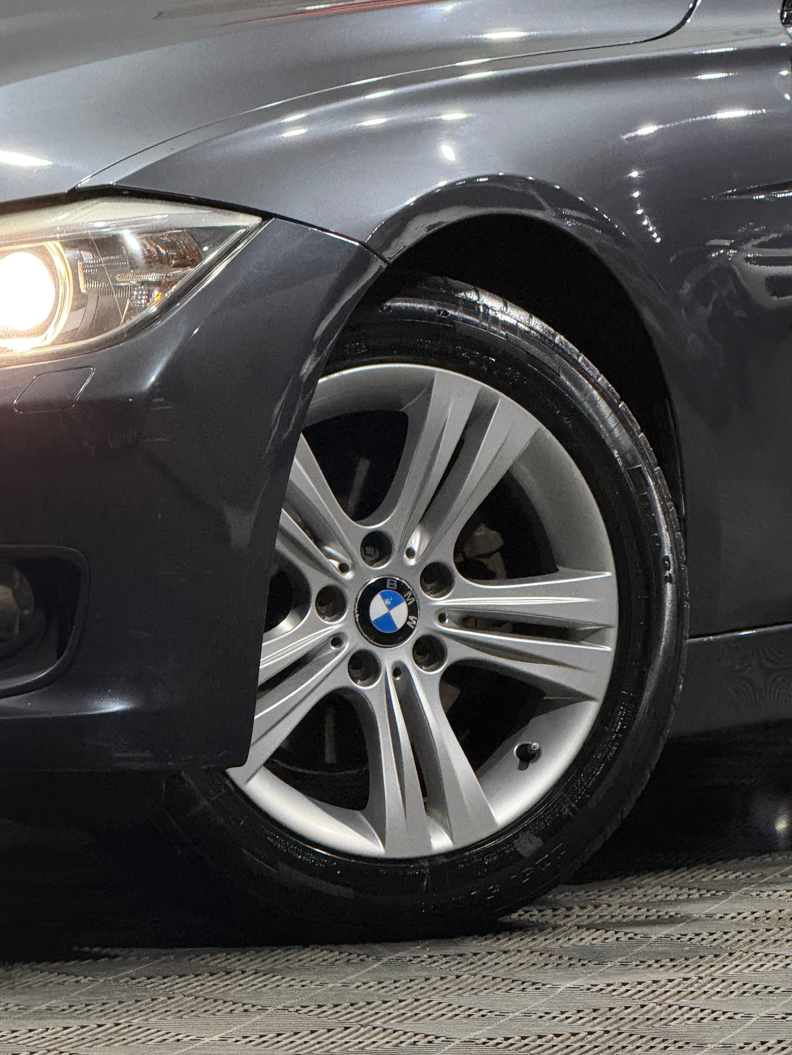 320i SPORT 2.0 TURBO — foto 3