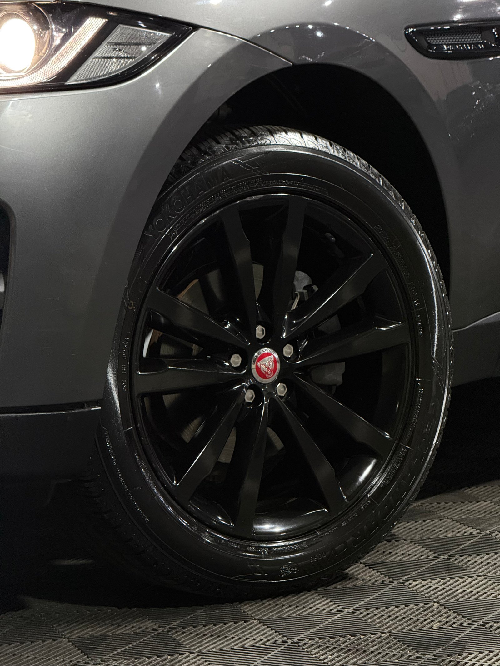 F-PACE PRESTIGE 2.0 TURBO — foto 3