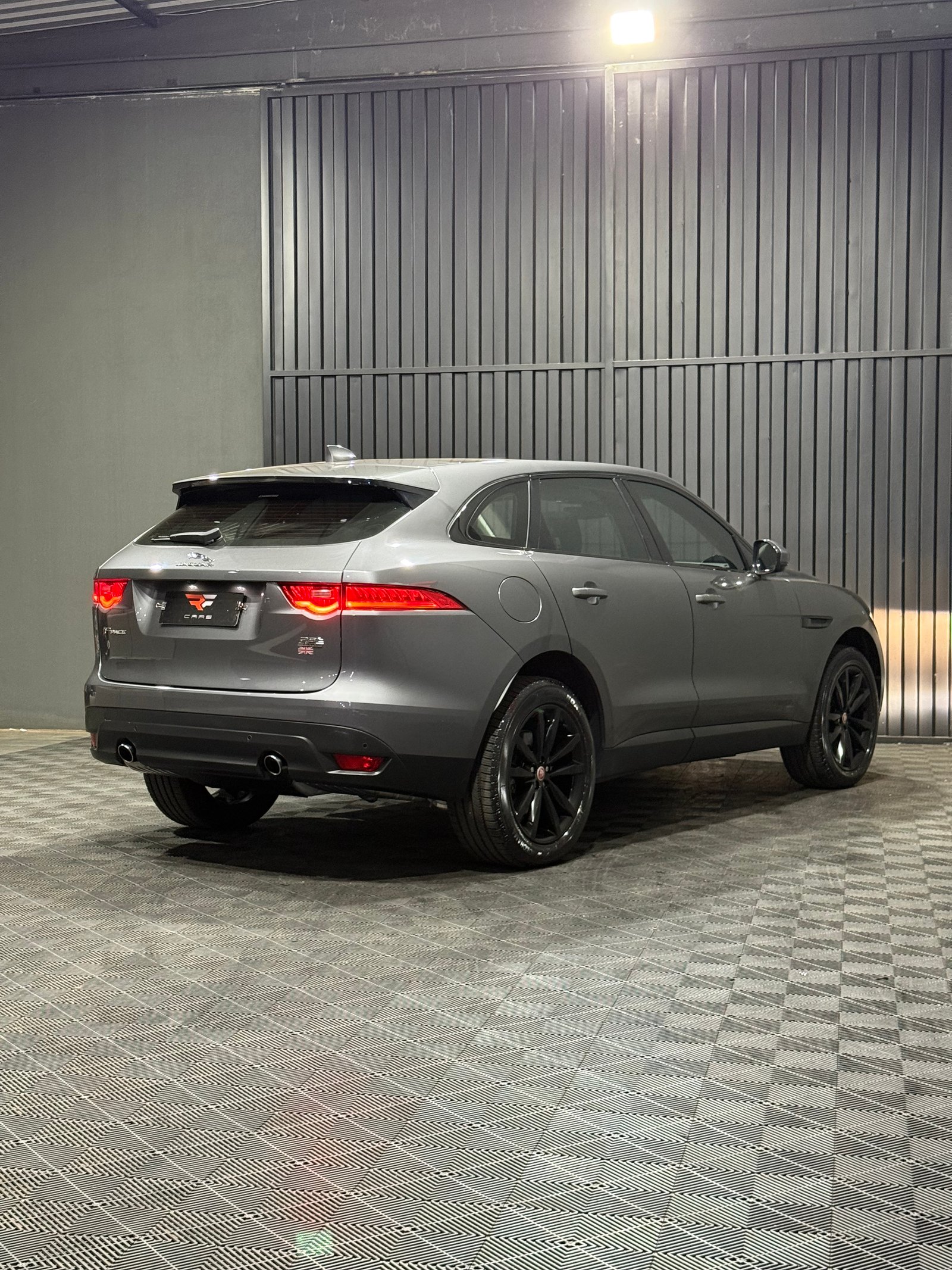 F-PACE PRESTIGE 2.0 TURBO — foto 6